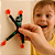 Boneco Ninja Que Gruda na Parede e Vidro Brinquedo Infantil Divertido e Interativo - Imagem 2