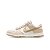 Dunk Low Dourado  e Branco - Imagem 1
