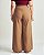 Calça Ampla Detalhes Marrom Quality Moda Plus Size Brit Preview qbl - Imagem 3