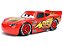 Relâmpago Lightning McQueen Disney Cars 1:24 Jada Toys + Estante com Rodas - Imagem 2