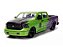 RAM 1500 2014 1:24 Jada Toys + Figura Hulk Marvel Avengers - Imagem 2
