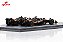 Set Fórmula 1 McLaren MCL39 F1 Constructors' Champion 2025 1:64 Spark - Imagem 3