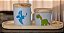 Kit higiene bebê 4 peças Dinossauro - Bandeja, potes e porta álcool - Peças porcelana bandeja e tampas pinus - Imagem 3