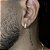 PAR DE ARGOLA NEY CRAVEJADO EM PEDRA ZIRCÔNIA PREMIUM  G 13x4mm - BANHADO A OURO 18K - Imagem 3