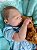 Bebê reborn menino, olhos fechados, parte cabelinhos pintados e parte implantados (combo) - Imagem 5