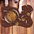 Tapete ossinho para potinhos dos pets comedouro Estampa Patinhas e Potes Fundo Marrom 33 cm x 46 cm - Imagem 1