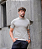 Camiseta Gola Alta Cinza Urbano - Imagem 2