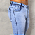 Calça Jeans Clara Com Bigode Prensado E Acessórios Grafite - Imagem 2