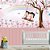 Papel  de Parede - Meninas brincando no balanço, flores e cercado rosa - Imagem 1