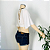 Short Jeans GARAGE,SemiNovo. Sua cor índigo clássica oferece um visual moderno e versátil, perfeito para diversas ocasiões. - Imagem 7