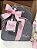 Mochila Baby P Girl Linho cinza com faixa rosa chiclete - Imagem 3