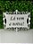 Kit 2 placas para Casamento "Lá vem a noiva... e ela está linda" em mdf branco com escrita vazada - Imagem 2