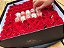 Box Pretta Quadrada Rosas Vermelhas e Macarons - Imagem 1
