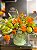 Box Flower Acqua P | Arranjo Exclusivo em Tons de Laranja e Verde - Imagem 1