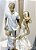 Escultura Família Decorativa Casal + 1 Filho - Imagem 3