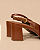 Salto scarpin Elise | Couro slingback marrom - Imagem 3