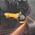 Esmerilhadeira Angular DeWalt DWE4010 50/60 Hz 750 W 220 V - Imagem 3