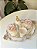 Kit higiene floral e rosa velho com filete de ouro aplique flores e borboletas 5 peças - Imagem 2