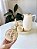 Kit higiene borboletas e flores creme com poá dourado com filete de ouro 6 peças - Imagem 2