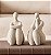 Escultura Decorativa de Mulher Sentada com as Mãos na Cabeça - Imagem 2