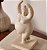 Escultura de Bailarina com as Mãos para Cima (29x12) - Imagem 1