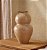Vaso Decorativo Acinturado em Cerâmica Bege com Brilho (2 Tamanhos) - Imagem 1