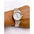 RELÓGIO VINTAGE AÇO INOXIDAVEL FEMININO FUNDO  BRANCO - PRATEADO E DOURADO - Imagem 2