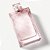 Perfume Burberry Brit Sheer – A Leveza e Elegância da Primavera em Cada Borrifada - Eau de Toilette - 100ml - Imagem 3