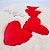 Almofada de Pelúcia Quadrada Amor com Corações 3D Vermelhos 35x35cm Fizzy Toys - Presente Romântico - Imagem 3