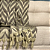 Kit Manta Xale de Sofá Decorativa Zig Zag com 2 Capas de almofadas - Imagem 4