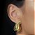 Brinco Dourado Gota Curvada Grande - Imagem 2