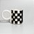 Caneca Xadrez Preta e Branca - Imagem 1