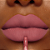Batom Líquido Creamy Matte - Must Nude - Mari Maria Makeup: Nude clássico e aveludado para seus lábios - Imagem 4