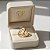 Anel oval e detalhe de caracol vazado no topo (BANHADO A OURO 18K) - Imagem 3