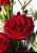 ARRANJO ENCANTO- ROSAS VERMELHAS - RUSCUS NO VASO DE VIDRO - Imagem 2