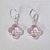 BRINCO FOLHEADO A PRATA COM 50 MILÉSIMOS + VERNIZ DIAMOND ARGOLA DE PRESSÃO TREVO ROSA 13MM(PRA380) PRBR000556 - Imagem 2