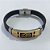PULSEIRA EM AÇO INOXIDÁVEL EMBORRACHADA 20CM LARGURA 10MM COM TRAVA DESENHO MÃO HAMSÁ DOURADO ACPS000420 - Imagem 1