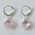 BRINCO FOLHEADO A PRATA COM 50 MILÉSIMOS + VERNIZ DIAMOND ARGOLA DE PRESSÃO TREVO ROSA VIDRO 13MM PRBR000875 - Imagem 1