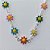 PULSEIRA FOLHEADA A PRATA COM 50 MILÉSIMOS + VERNIZ DIAMOND - PULSEIRA COM MARGARIDAS COLORIDAS- TAMANHO: 19CM + EXTENSOR E FECHO LAGOSTA PRPS001089 - Imagem 2