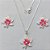 CONJUNTO FOLHEADO A PRATA COM 50 MILÉSIMOS + VERNIZ DIAMOND - CONJUNTO COM CORRENTE  45CM - BRINCOS DE PINO E PINGENTES EM FLORES ESMALTADAS ROSAS E BRANCAS 24X21MM - (PRA139) PRCJ000146 - Imagem 1