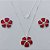 CONJUNTO FOLHEADO A PRATA COM 50 MILÉSIMOS + VERNIZ DIAMOND - CONJUNTO COM CORRENTE VENEZIANA 45CM - BRINCOS DE PINO E PINGENTES EM FLORES ESMALTADAS VERMELHAS 25X23MM - (PRA158)PRCJ000151 - Imagem 1