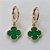 BRINCO FOLHEADO A OURO - BANHADO COM 5 MILÉSIMOS + VERNIZ DIAMOND- BRINCO ARGOLA DE PRESSÃO TREVO VERDE 10MM - (OURO302) OUBR000227 - Imagem 1