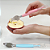 Colher para Bebê em Silicone 2 em 1 Colher Inoxidável Raspar Alimentos Introdução Alimentar Buba - Imagem 4