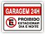 Placa Proibido Estacionar Garagem Sujeito a Guincho - 19 x 29 cm - Imagem 2