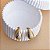 Brinco Argola Gota Detalhes Em Ondas Folheado a Ouro 18K - Imagem 2