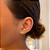 Brinco Earcuff 3 Flores Folheado a ouro 18K - Imagem 1