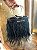 BOLSA PRETA CLUTCH COM PLUMA E ALÇA DE ARGOLA LANÇA PERFUME - Imagem 2
