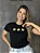 T-SHIRT BORDADA - 3 FLORES - PRETA - Imagem 1
