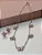 CONJUNTO PRATEADO RÓDIO COLAR E BRINCO FLOR ROSA - Imagem 1