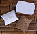 Caixa Travesseiro Presente Lisa  ( sem personalização) Com Tag Personalizada + Sisal 14-11  C/20 Un - Imagem 1